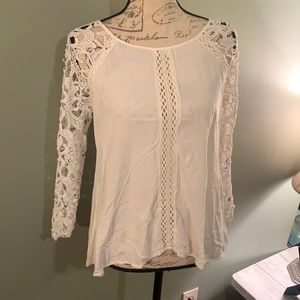 Beautiful shirt lace by altard state sz small white